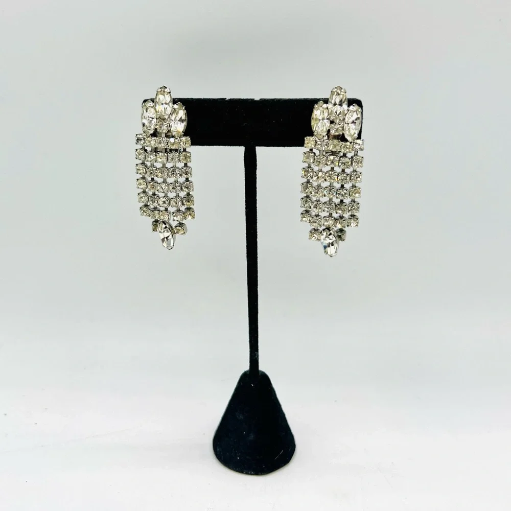 Vintage rhinestone fringe clip on earrings costume jewelry silver tone